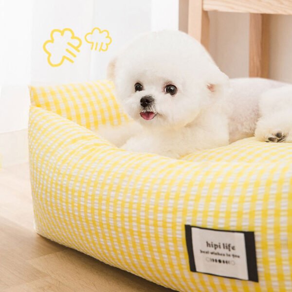 Korean - style Checkered Pet Bed