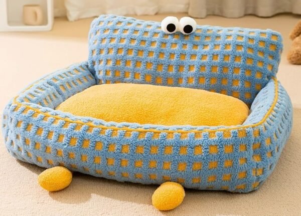 Big - eyed Cute Backrest Pet Bed