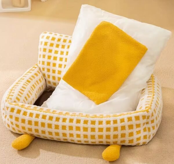 Big - eyed Cute Backrest Pet Bed