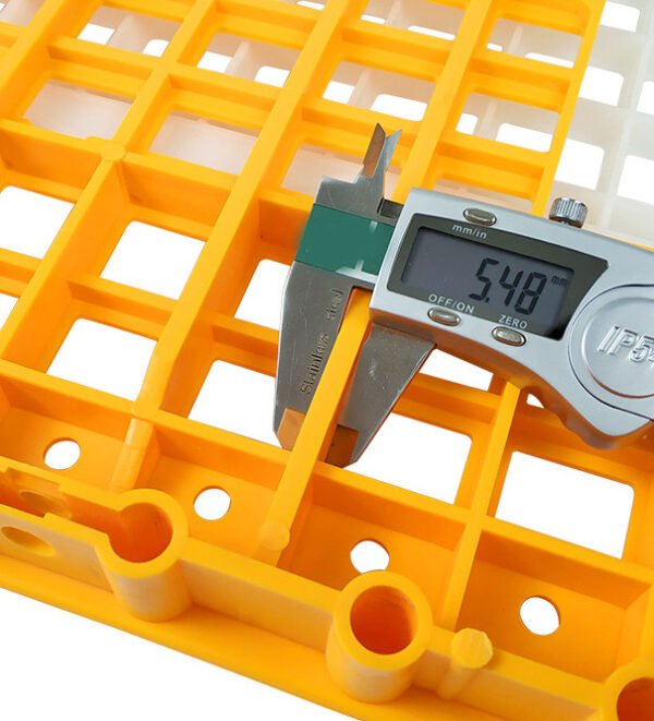 Thickened poultry transport crate