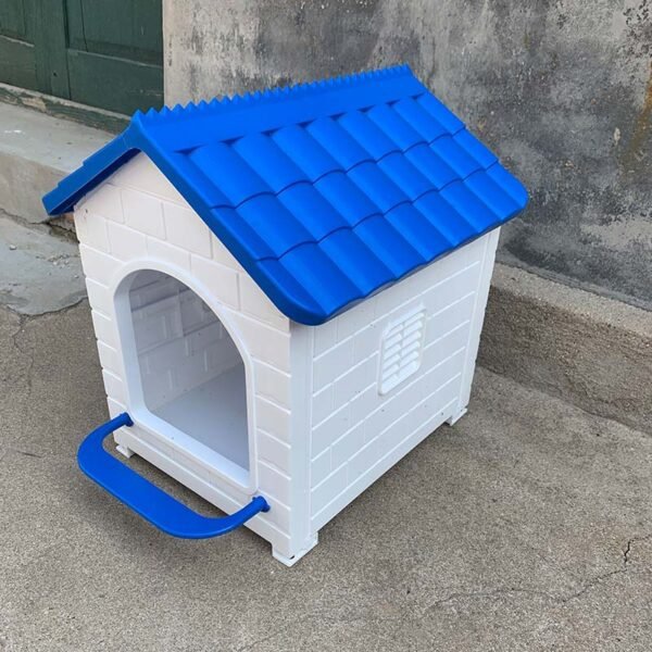 Household rainproof egg laying box