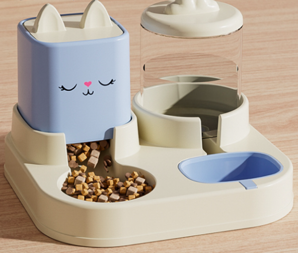 Feeder and Waterer-One-piece design