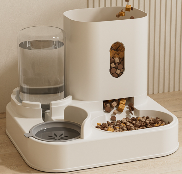Water and Food Integrated Feeder