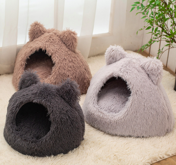 Enclosed Cat Bed