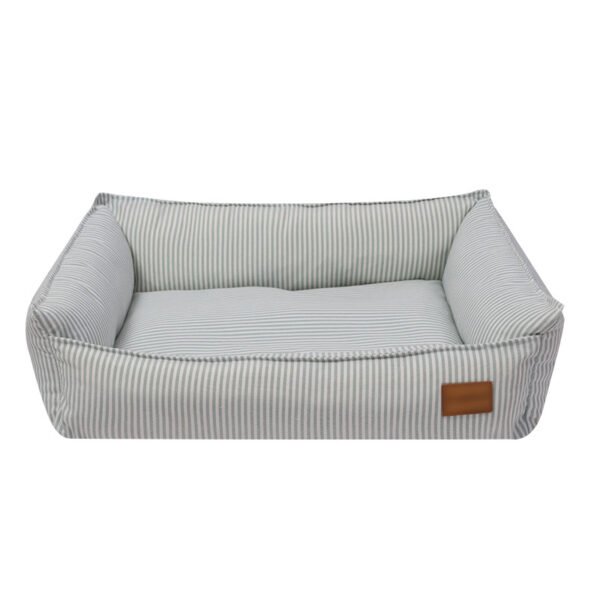 All-season removable and washable dog and cat bed
