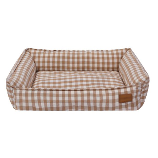 All-season removable and washable dog and cat bed
