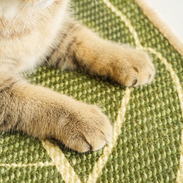 Longifolia Candlestick Cat Scratching Mat