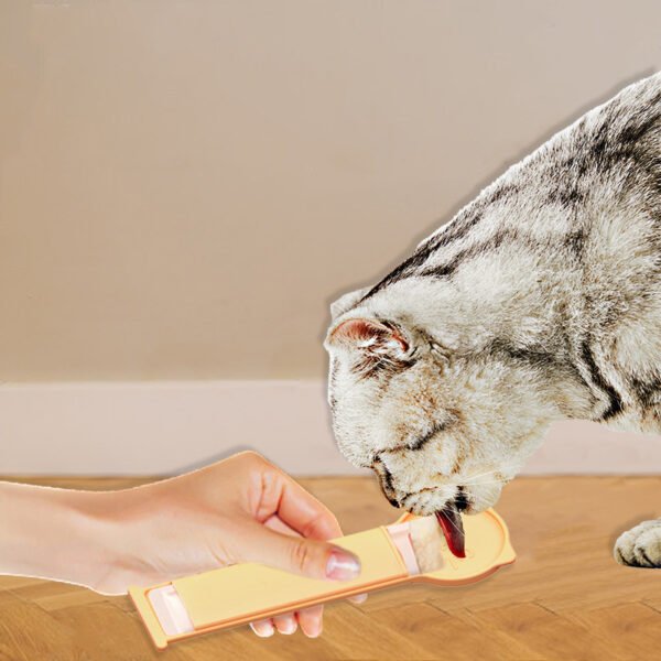 Silicone Cat Treat Squeezer Spoon