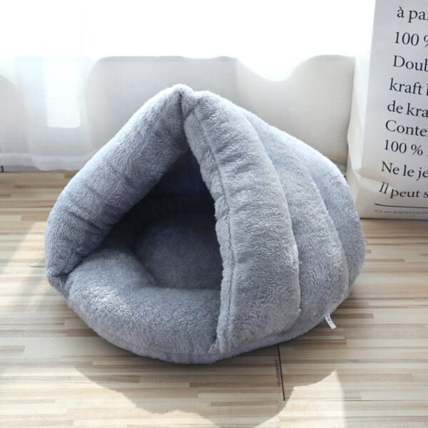 18140228453_158606463 Arctic Fleece Slipper‑shaped Pet Bed