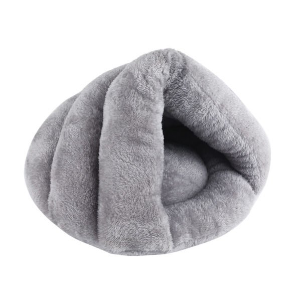 18140240201_158606463 Arctic Fleece Slipper‑shaped Pet Bed