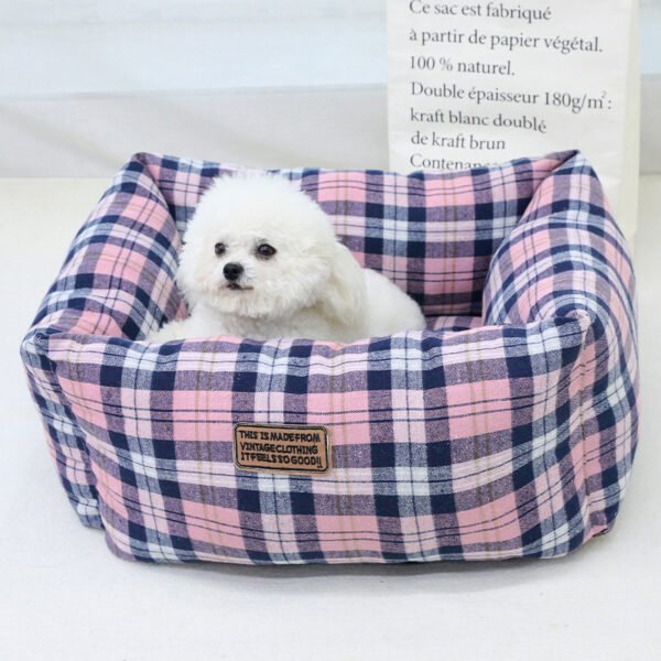 British‑Style Square Pet Bed